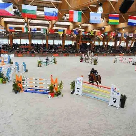 Maison, Boulerie Jump, Pole Europeen Cheval, 24h Апартаменты